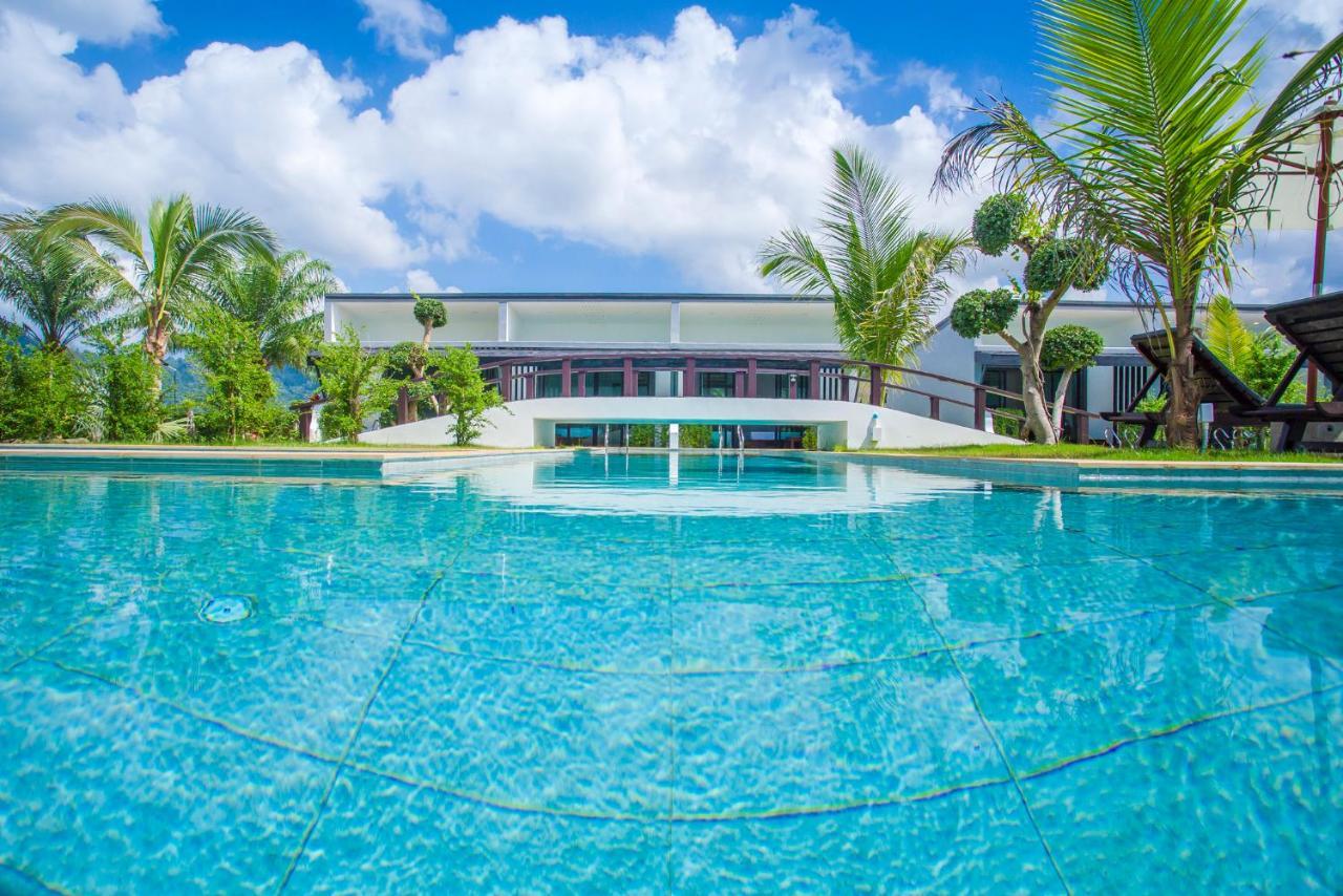 Khaolak Mountain View Hotel Khao Lak Exterior photo