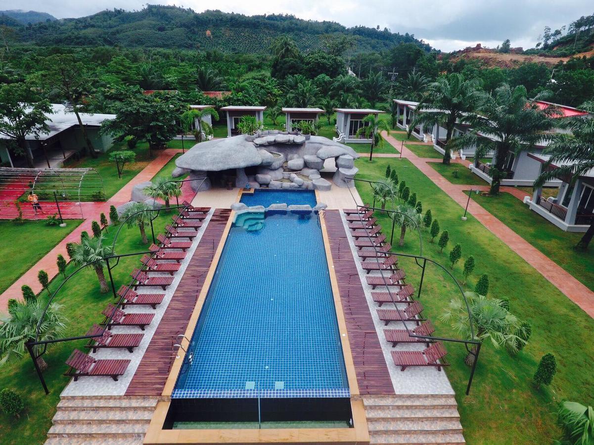 Khaolak Mountain View Hotel Khao Lak Exterior photo